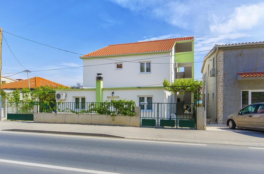 Apartments Branka トロギール エクステリア 写真