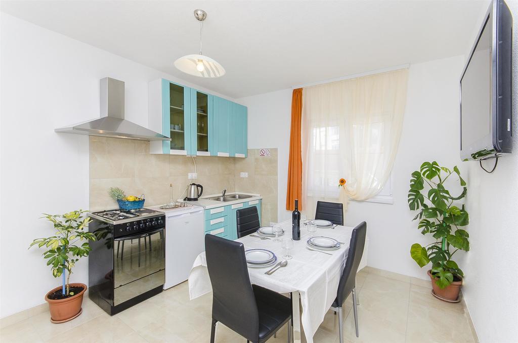 Apartments Branka トロギール エクステリア 写真