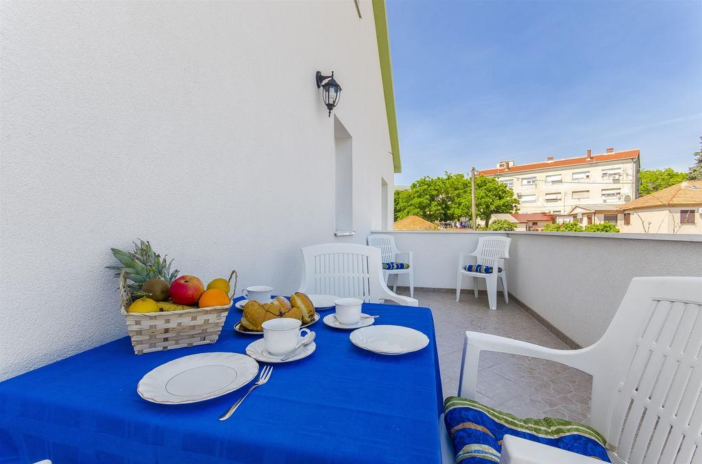 Apartments Branka トロギール エクステリア 写真