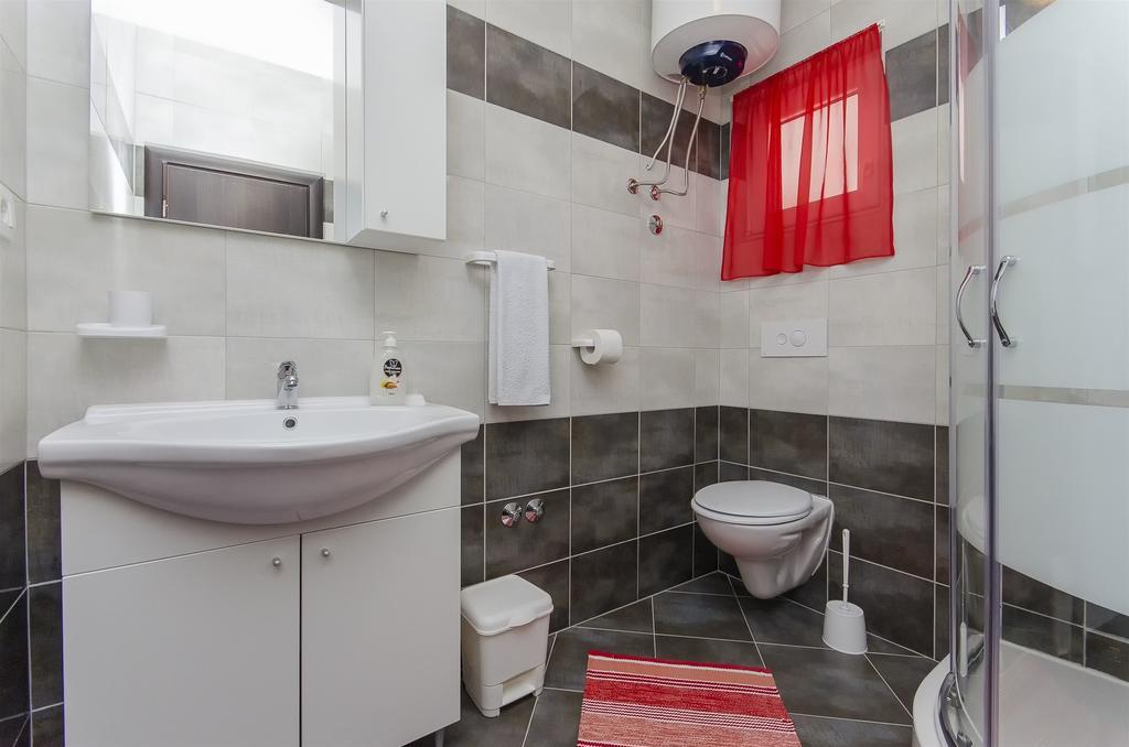 Apartments Branka トロギール エクステリア 写真