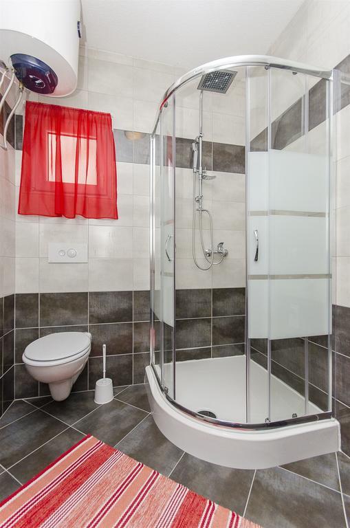 Apartments Branka トロギール エクステリア 写真